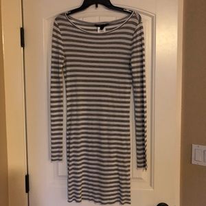 BCBGMAXAZRIA White Gray Stripe Dress Size L